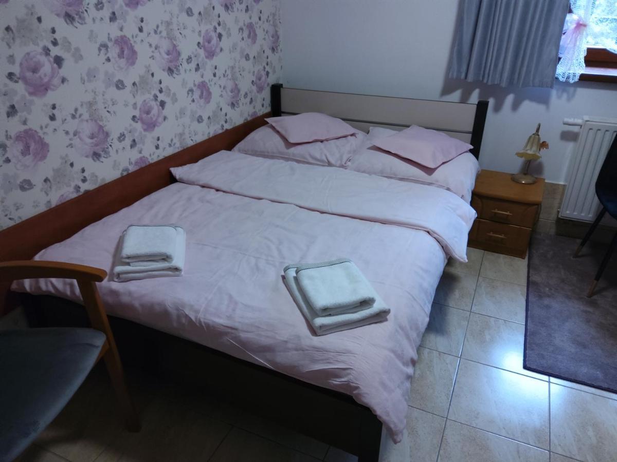Pokoje Goscinne Sobieszow Jelenia Gora Dış mekan fotoğraf