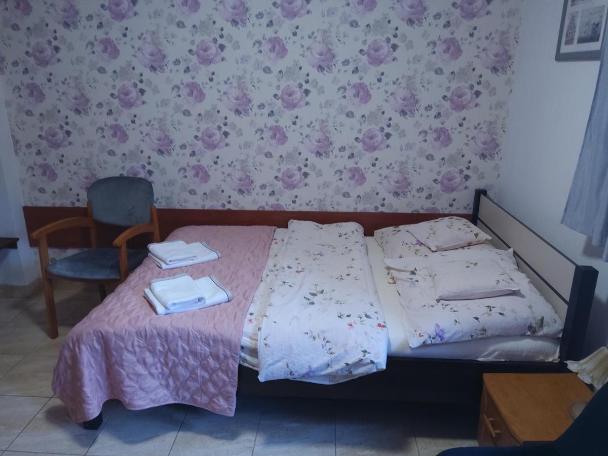 Pokoje Goscinne Sobieszow Jelenia Gora Dış mekan fotoğraf